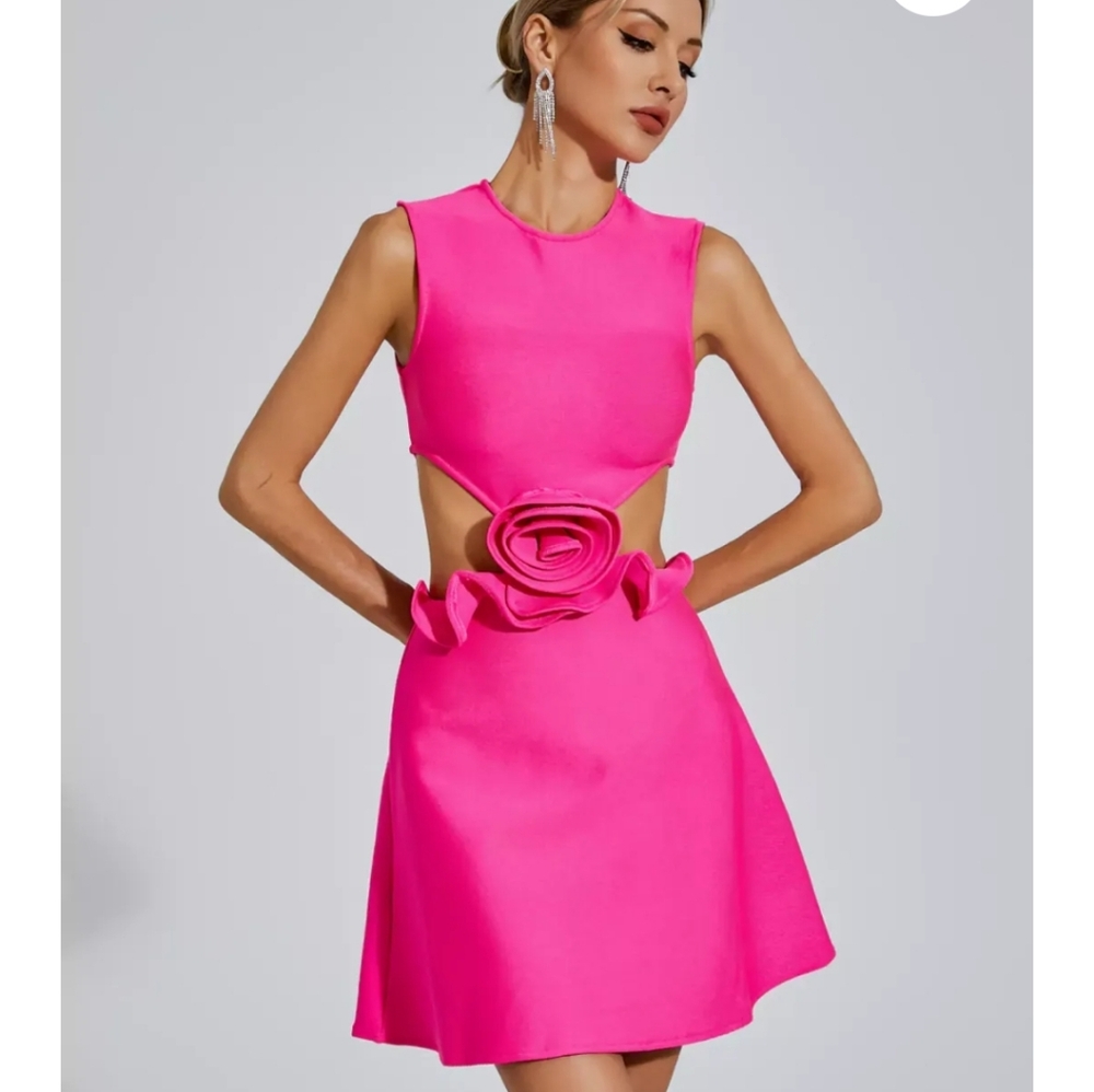 CATCHALL stunning dress